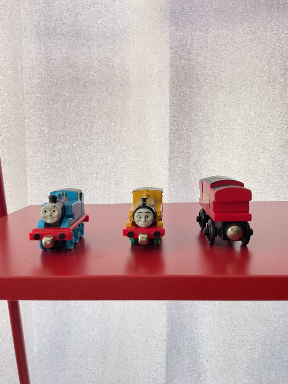 Thomas and Friends wooden and metal toy trains 3 pieces pack
